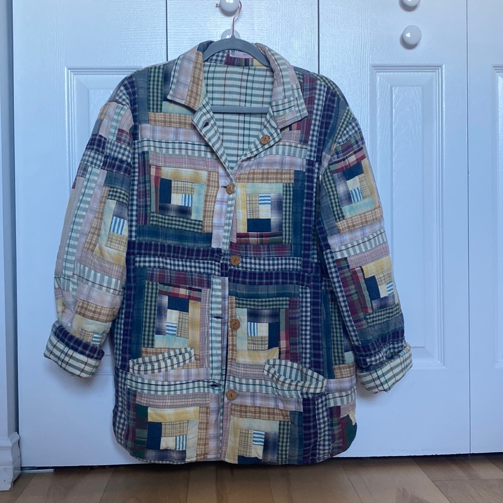 Pristine vintage patchwork quilted reversible shacket